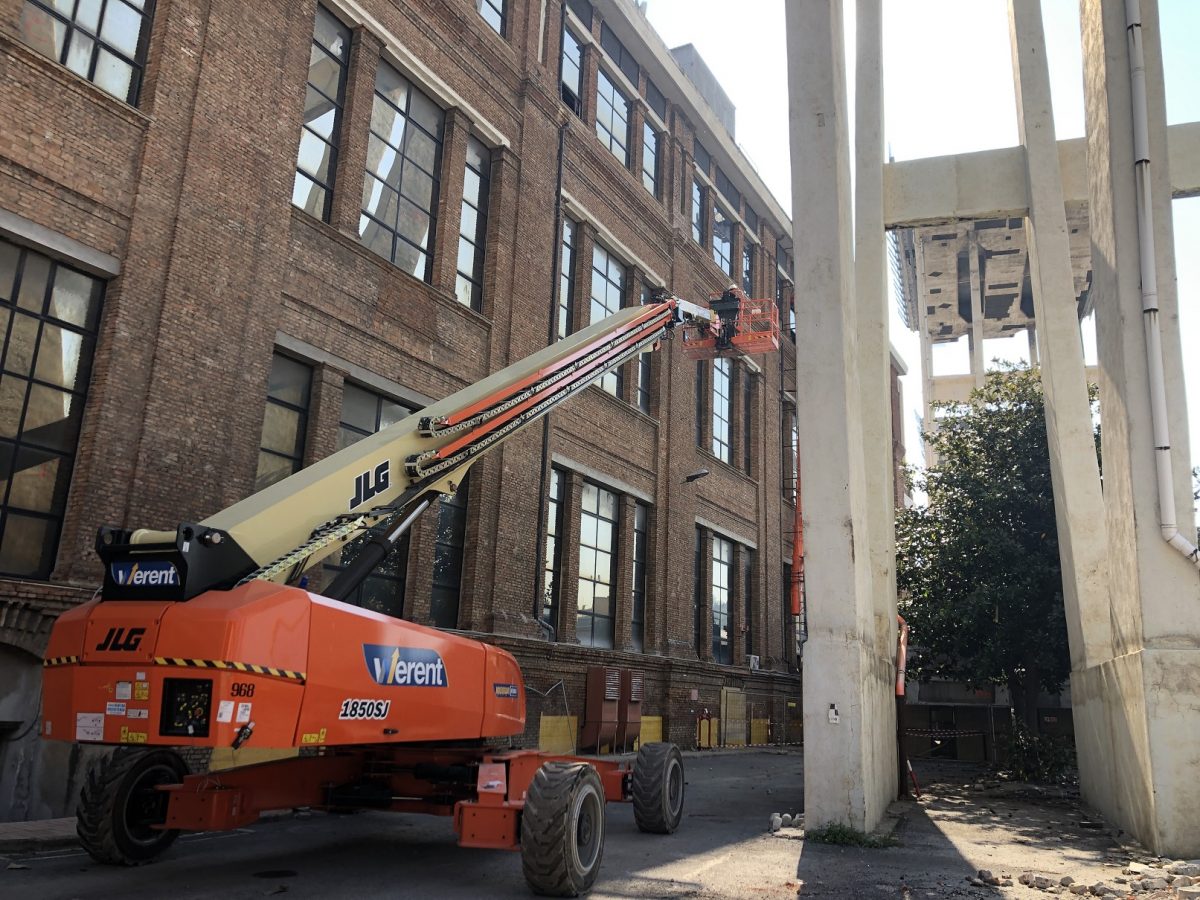 Pictures: JLG 1850SJ telescopic aerial platforms at the Morandi Bridge demolition site in Italy